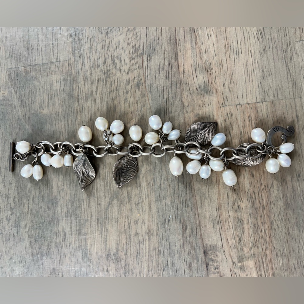 Silpada 925 Sterling Silver Pearl & Quartz Effervescence Toggle Bracelet B2180